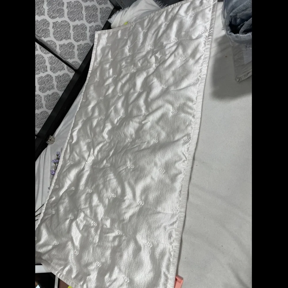NEW [ 1 King‎ ] Quilted Pillow Sham for Hudson Park Nouveau White